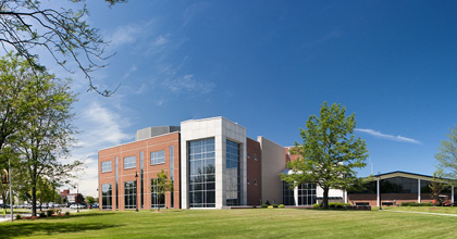 UTICA College　MBA with ESL