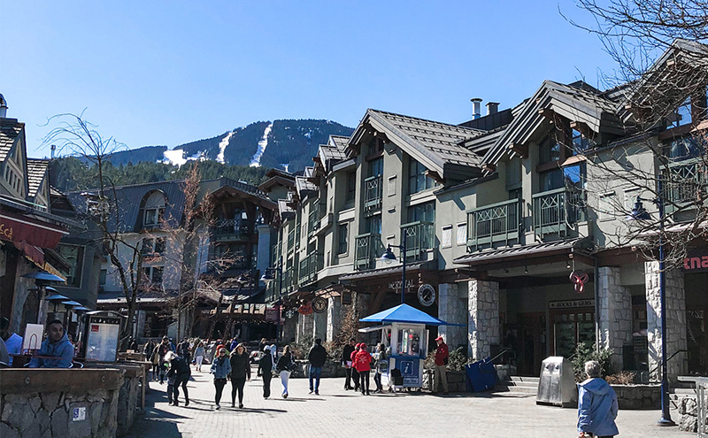 ウィスラーヴィレッジ